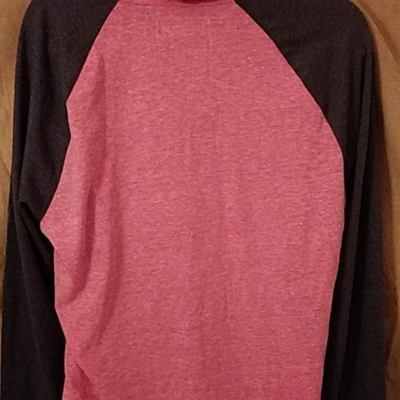 Men’s Long Sleeve Urban Pipeline shirt with hood - Picture 3 of 4
